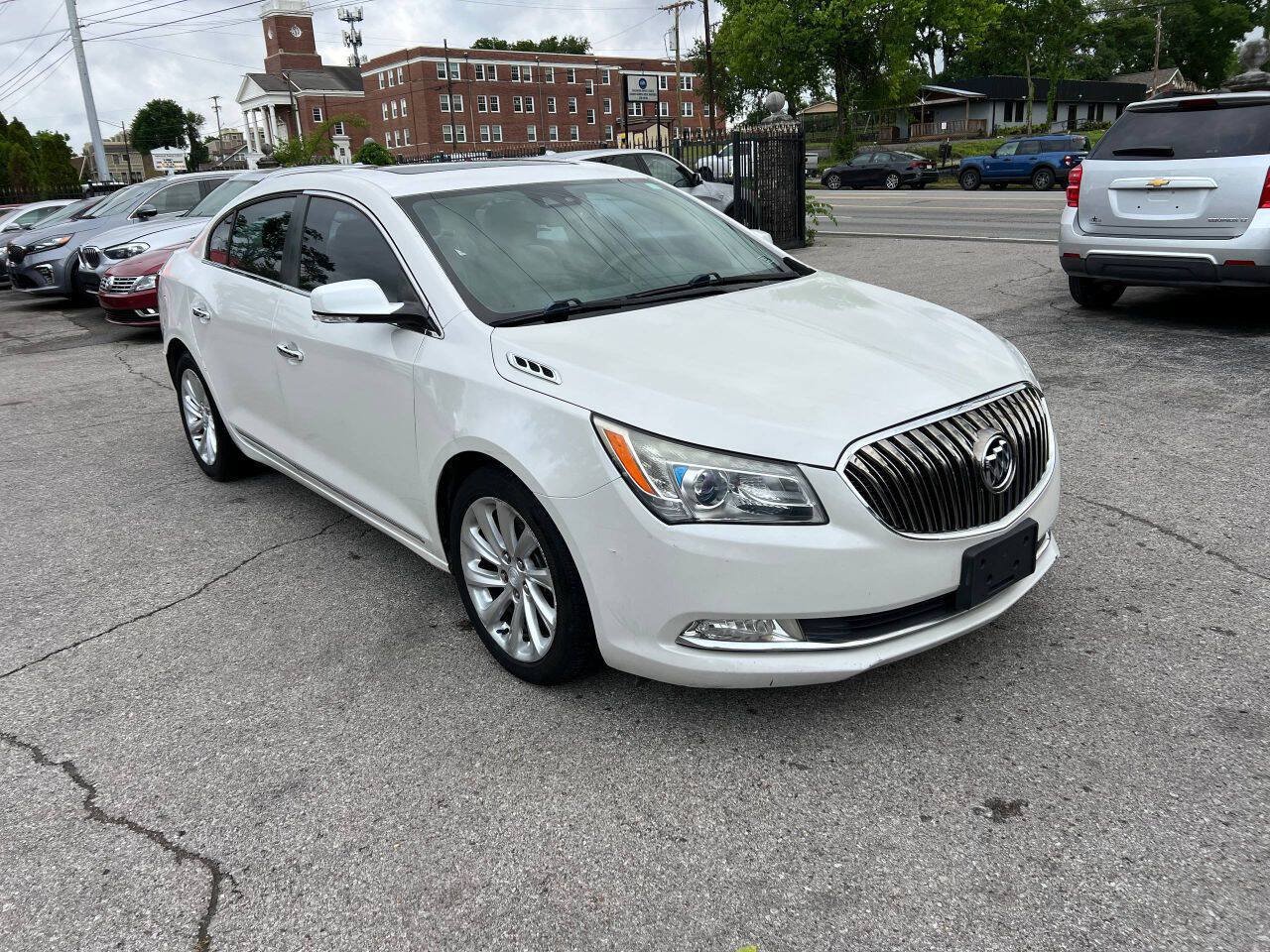 Used 2015 Buick LaCrosse Leather w/ Experience Buick Package FWD image 10
