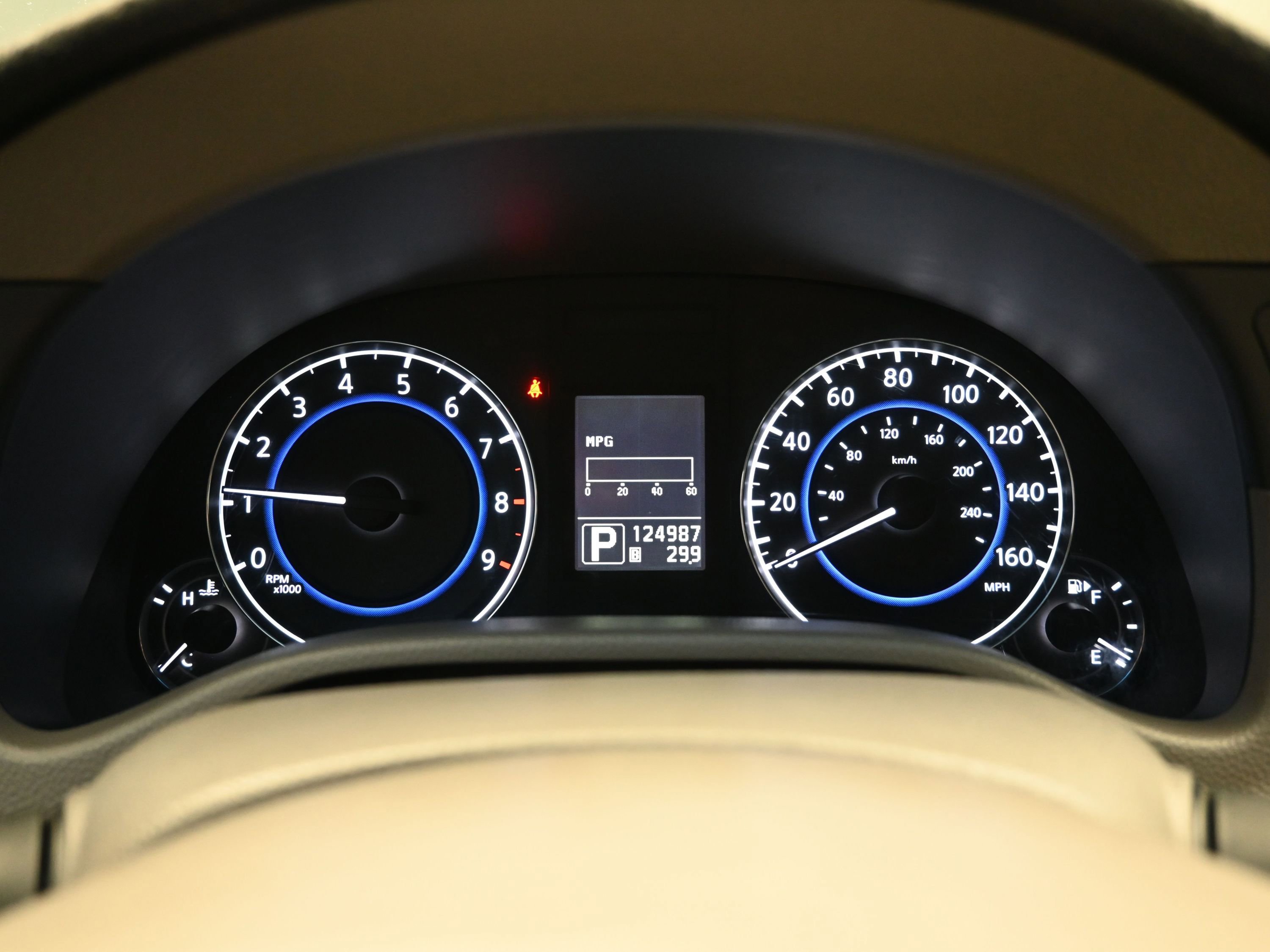 Used 2010 INFINITI G37 Journey w/ Premium Pkg image 28