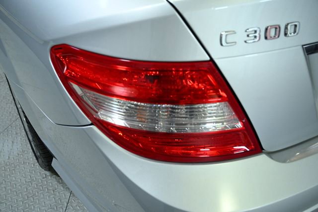 Used 2008 Mercedes-Benz C 300 Sedan image 12