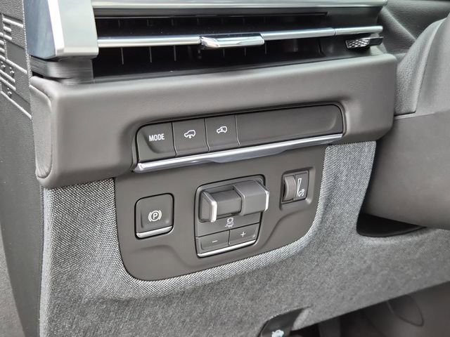 Certified 2026 Cadillac Escalade Platinum Luxury image 25