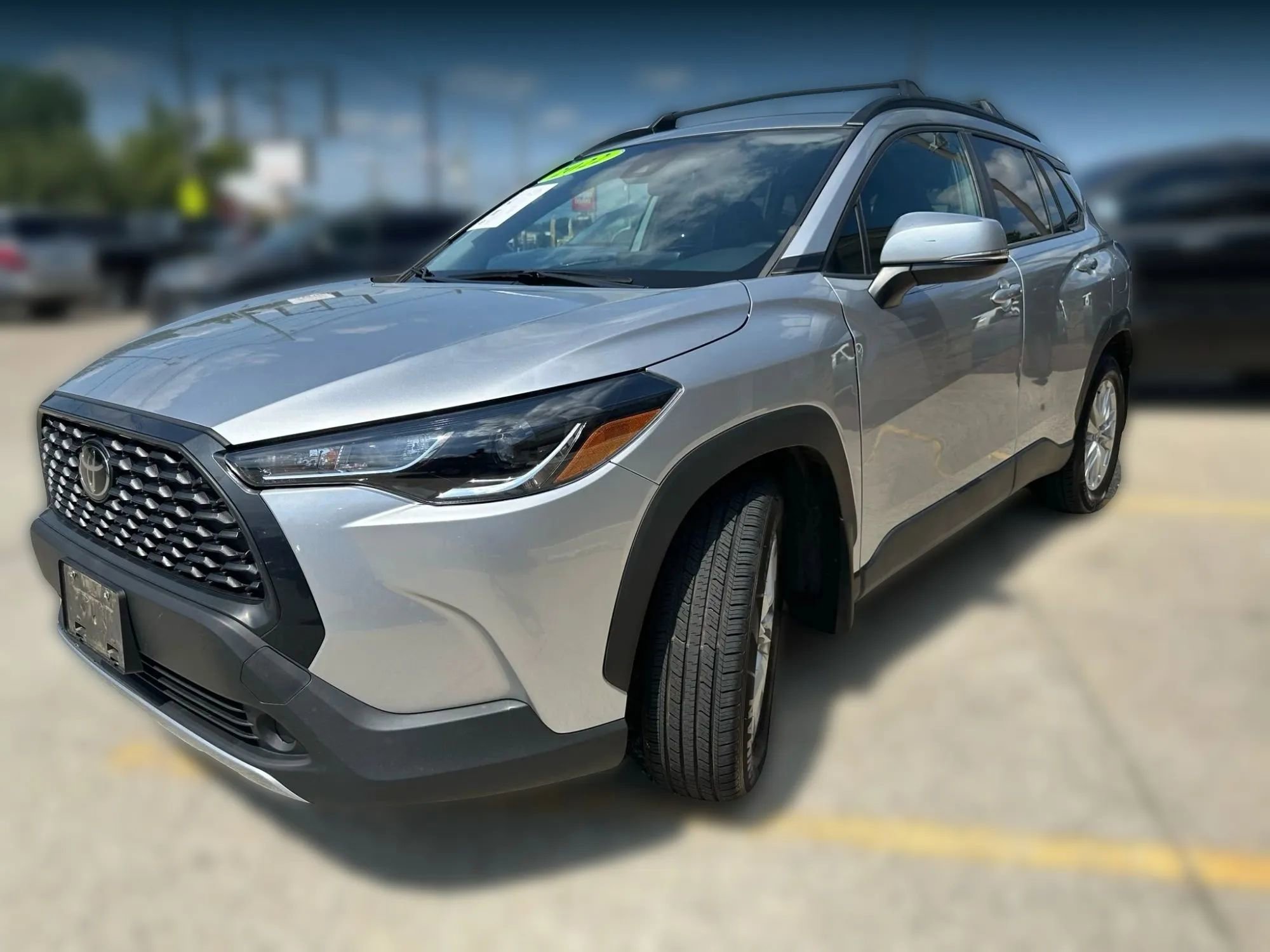 Used 2022 Toyota Corolla Cross LE image 3