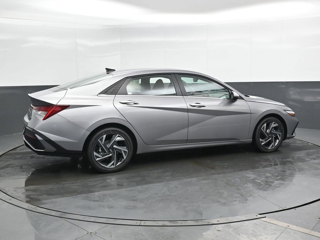New 2026 Hyundai Elantra Limited w/ Cargo Package image 2