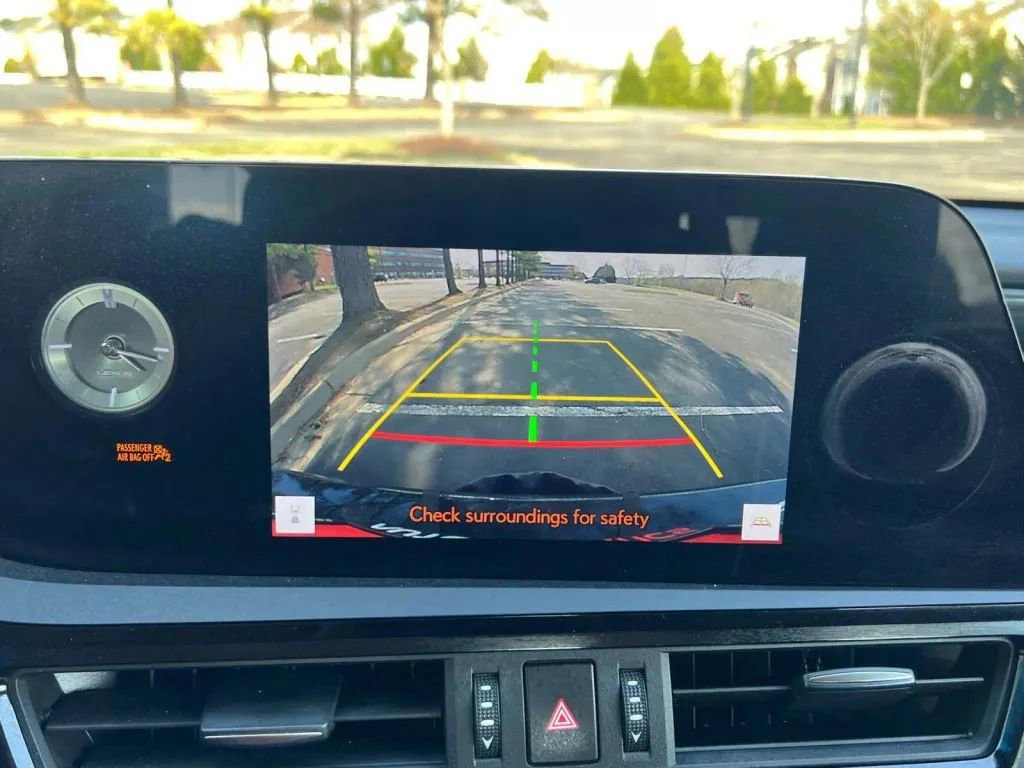 Used 2023 Lexus ES 350 w/ Accessory Package (Z1) FWD image 40