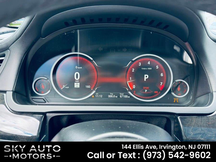 Used 2014 BMW 750Li xDrive AWD/4WD image 25