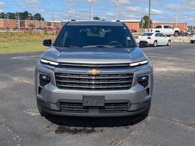 Used 2024 Chevrolet Traverse LT image 8