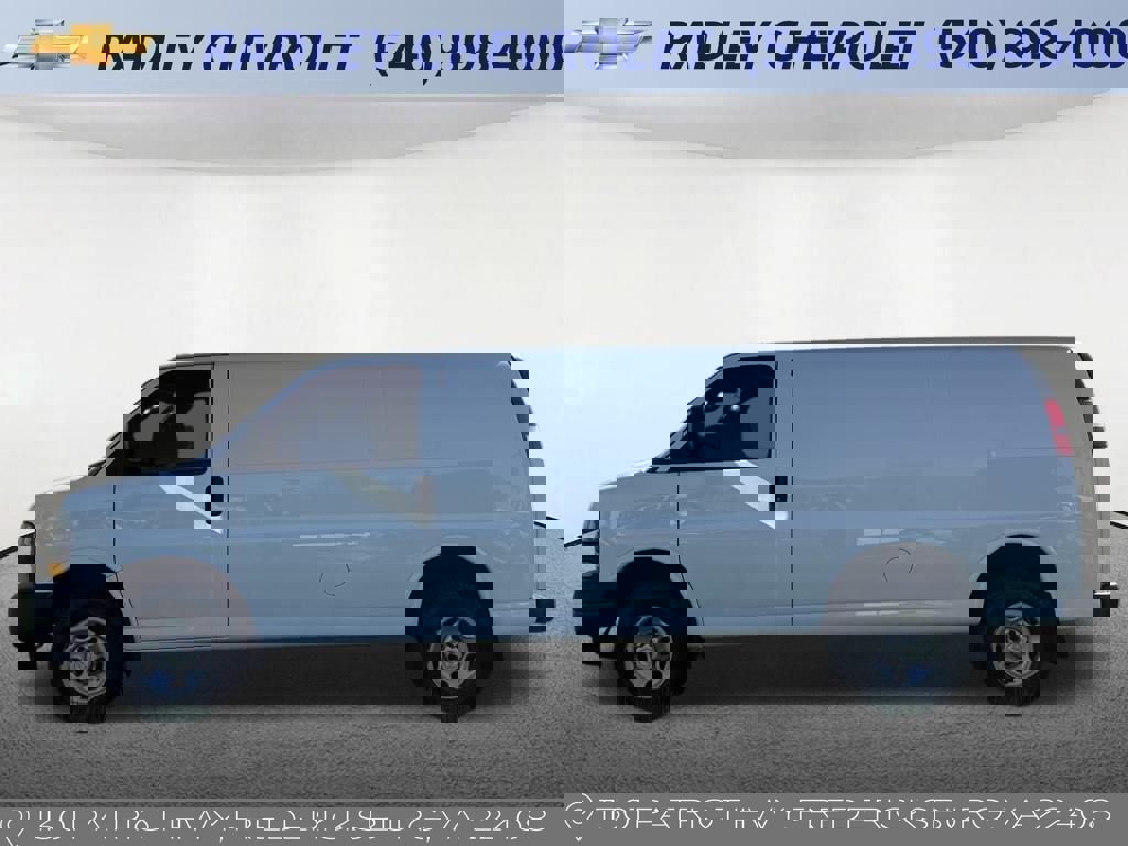 Used 2022 Chevrolet Express 2500 Extended image 13