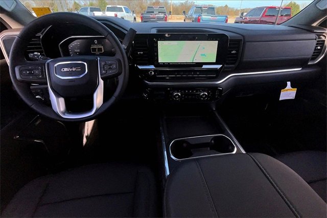 New 2026 GMC Sierra 2500 SLT w/ SLT Convenience Package image 5