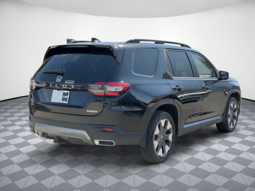 New 2026 Honda Pilot Touring image 9