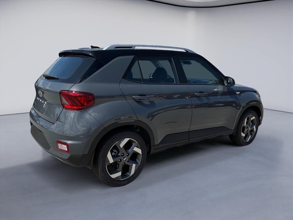 New 2026 Hyundai Venue SEL FWD image 5