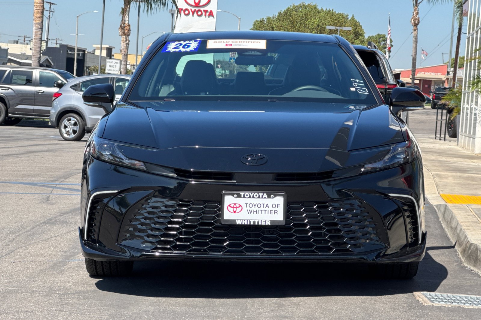 Used 2026 Toyota Camry Hybrid FWD image 11