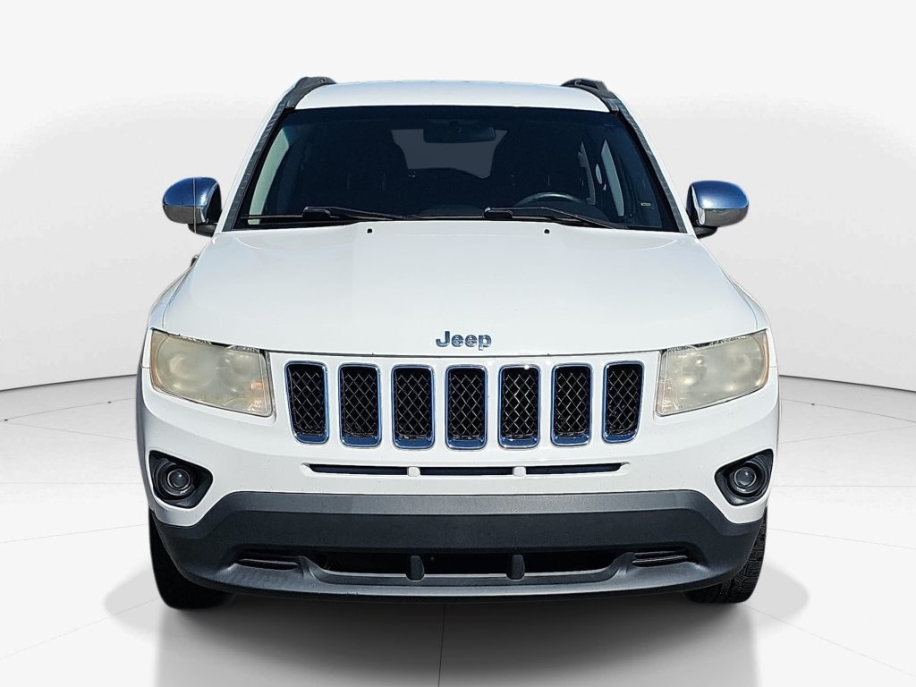 Used 2012 Jeep Compass Latitude FWD image 12