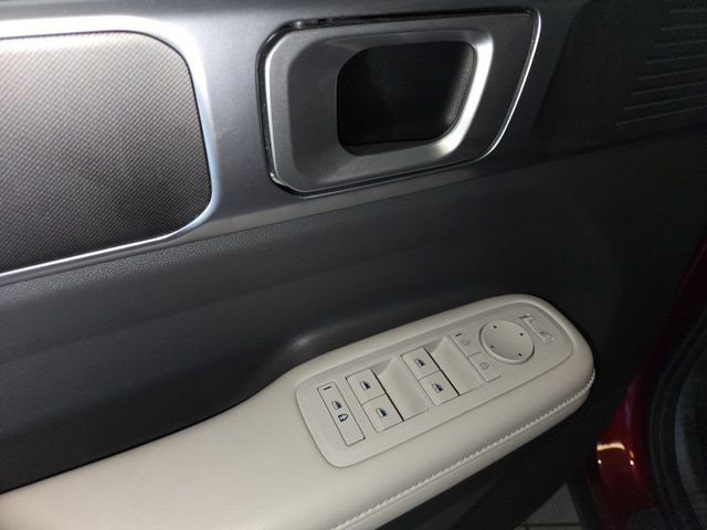 Used 2025 Hyundai Santa Fe SEL image 13