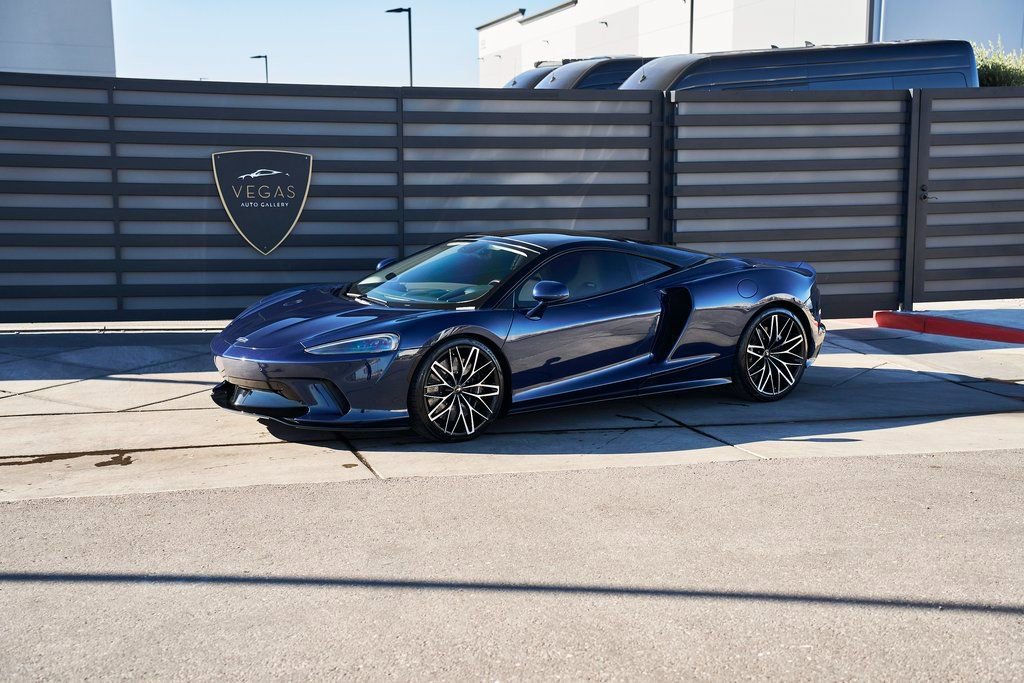 Used 2022 McLaren GT RWD image 5
