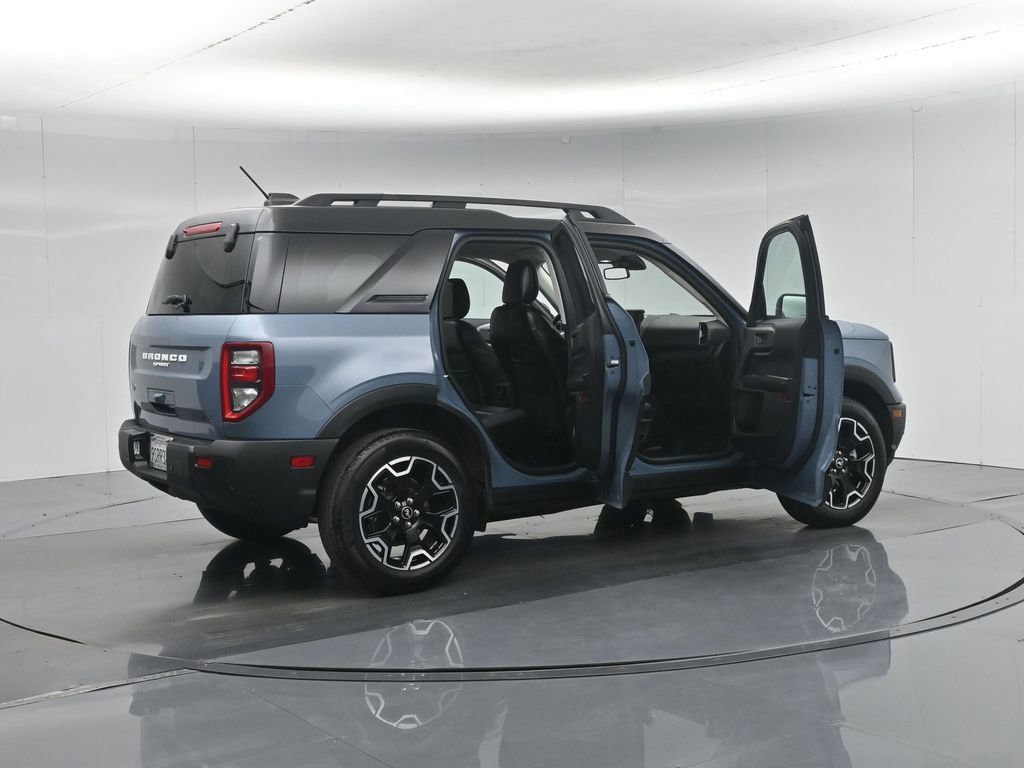 Certified 2025 Ford Bronco Sport Outer Banks w/ Outer Banks Tech Package+ image 6