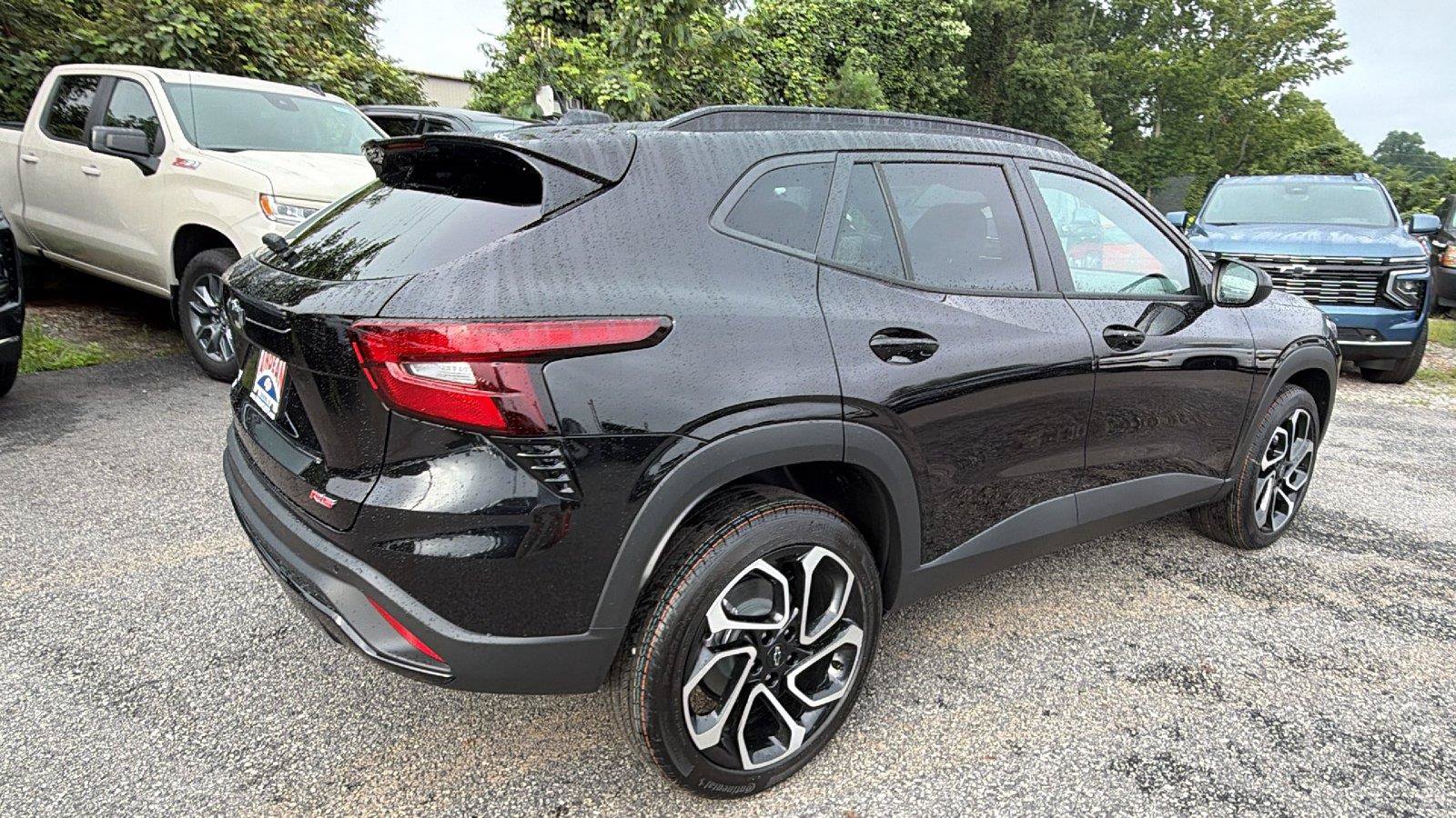New 2026 Chevrolet Trax RS w/ Driver Confidence Package FWD image 8