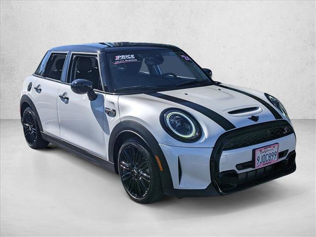 Used 2024 MINI Cooper S w/ Signature Upholstery Package FWD image 3