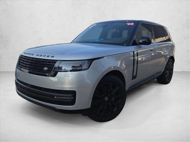Used 2025 Land Rover Range Rover SE