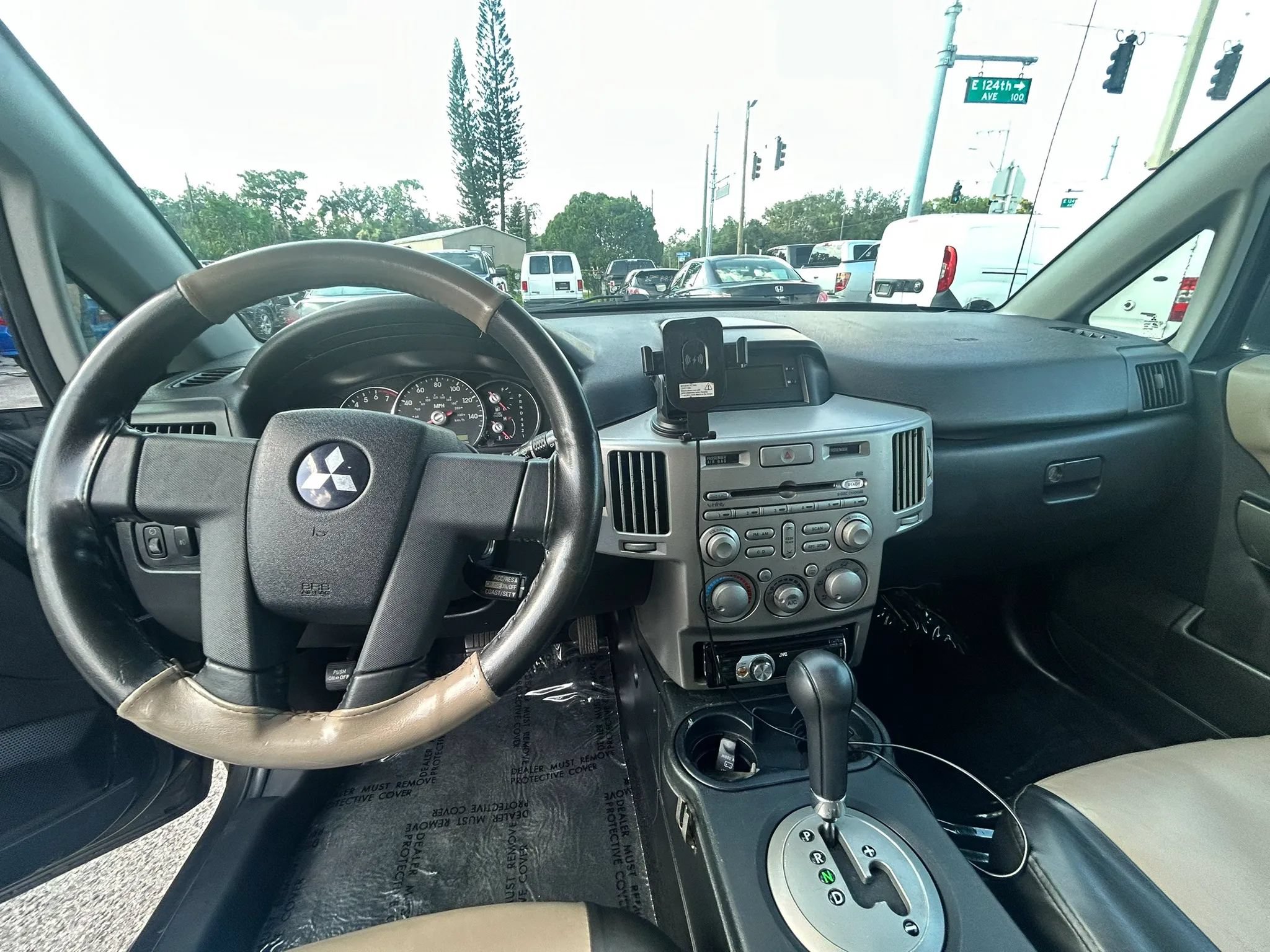 Used 2005 Mitsubishi Endeavor XLS FWD image 15