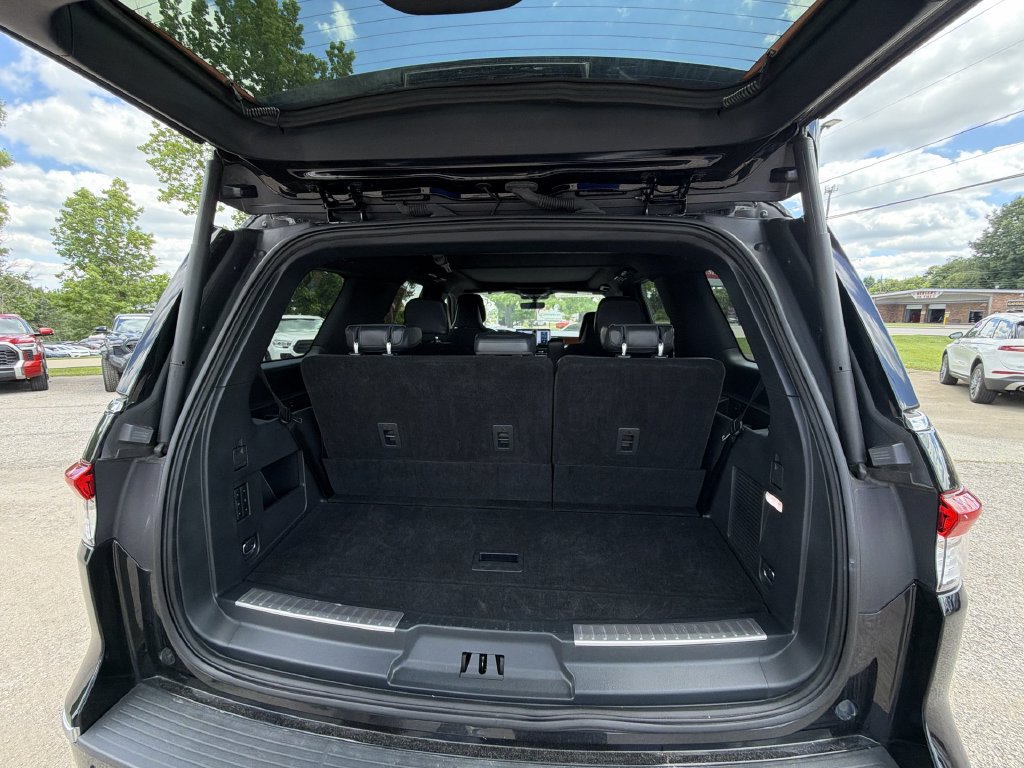 Used 2024 Lincoln Navigator Reserve AWD/4WD image 25