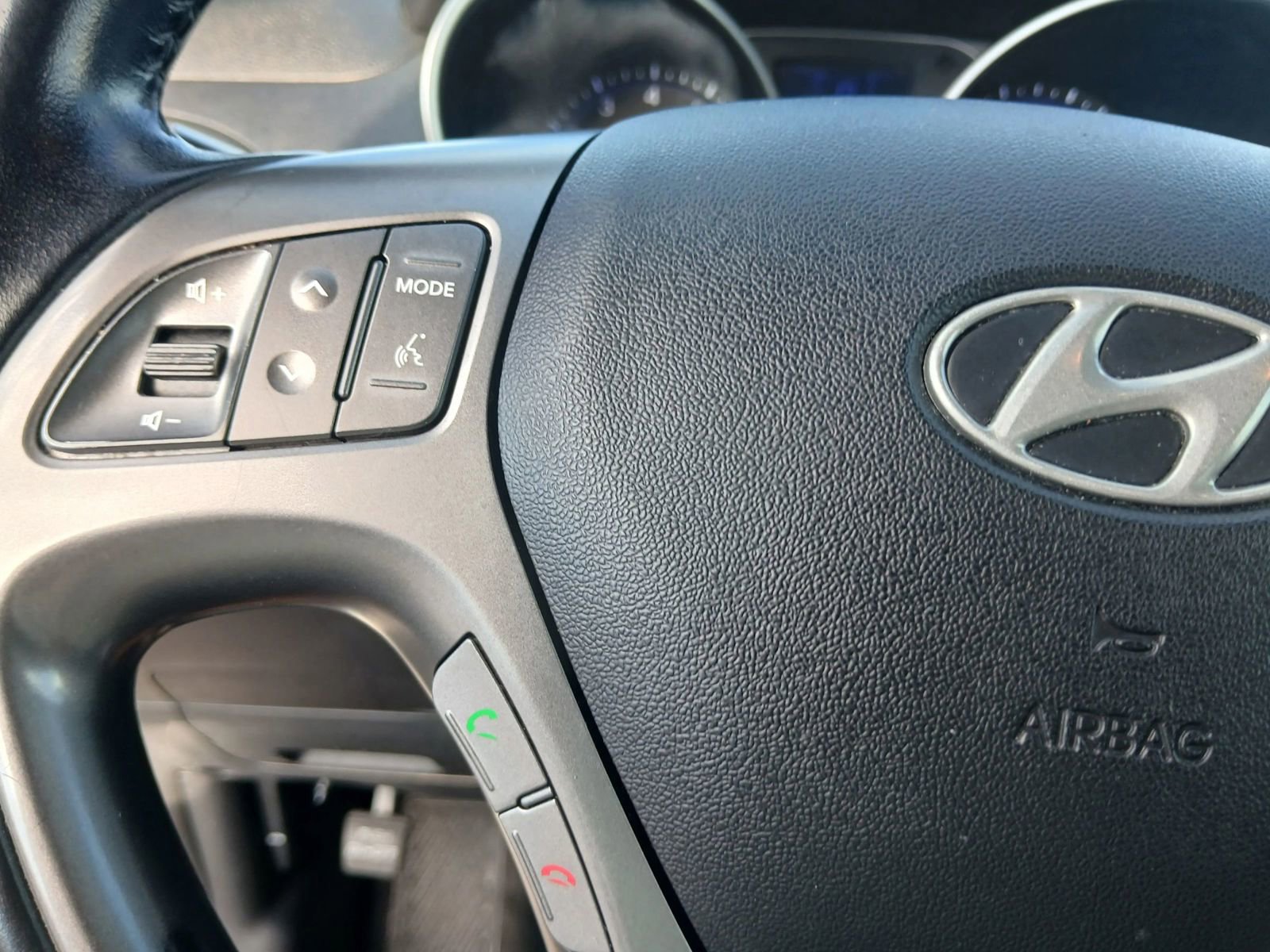 Used 2015 Hyundai Tucson SE image 27