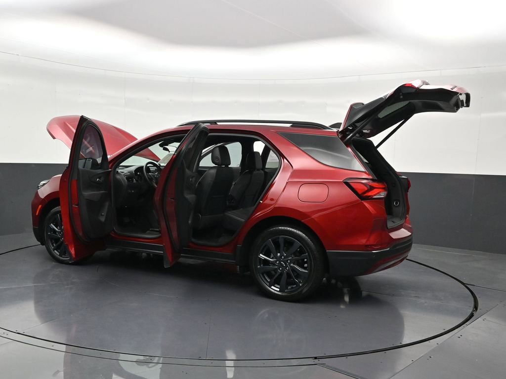 Used 2023 Chevrolet Equinox RS image 34