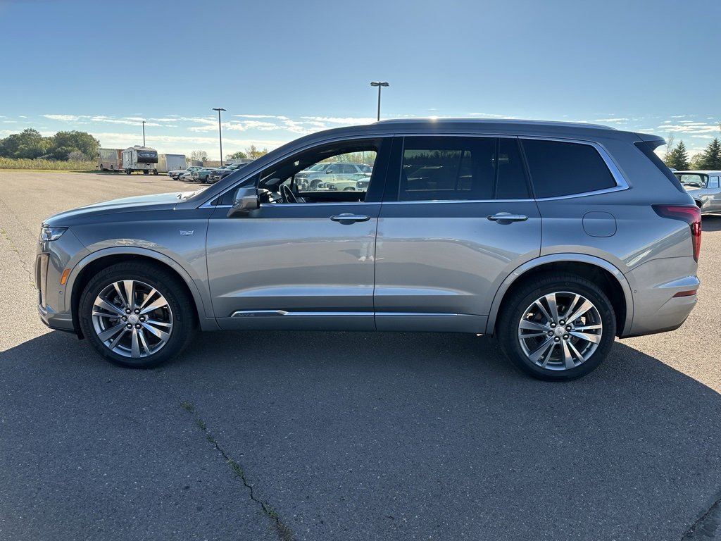 Used 2024 Cadillac XT6 Premium Luxury image 41
