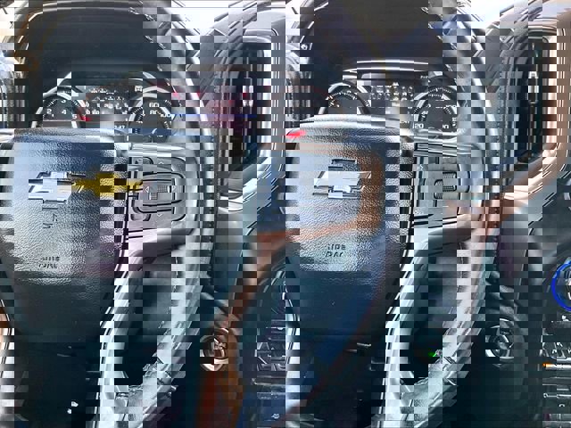 Used 2019 Chevrolet Silverado 1500 High Country w/ Technology Package image 24