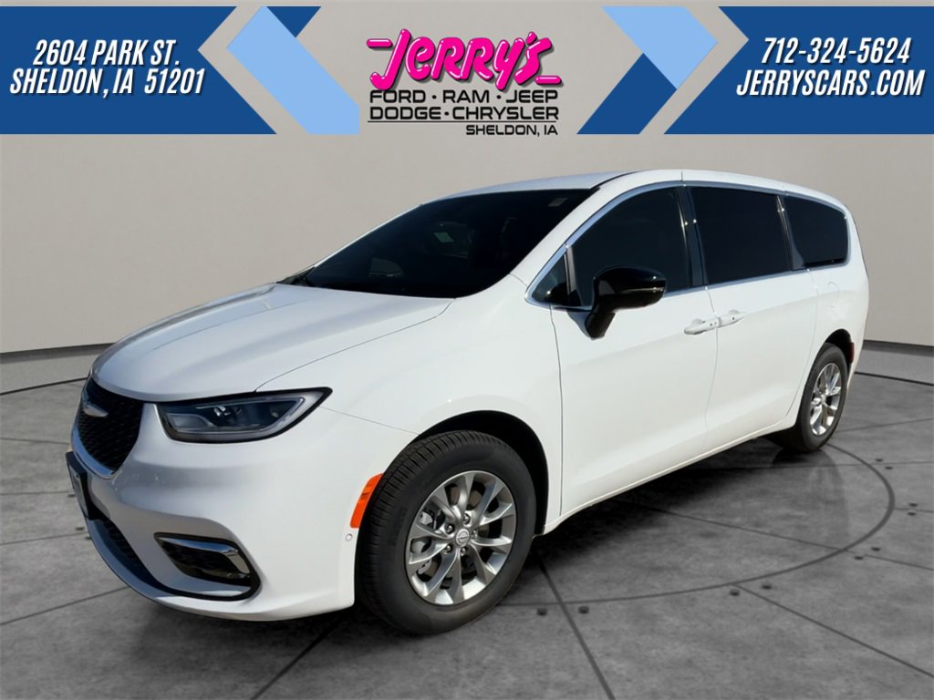 New 2026 Chrysler Pacifica Select