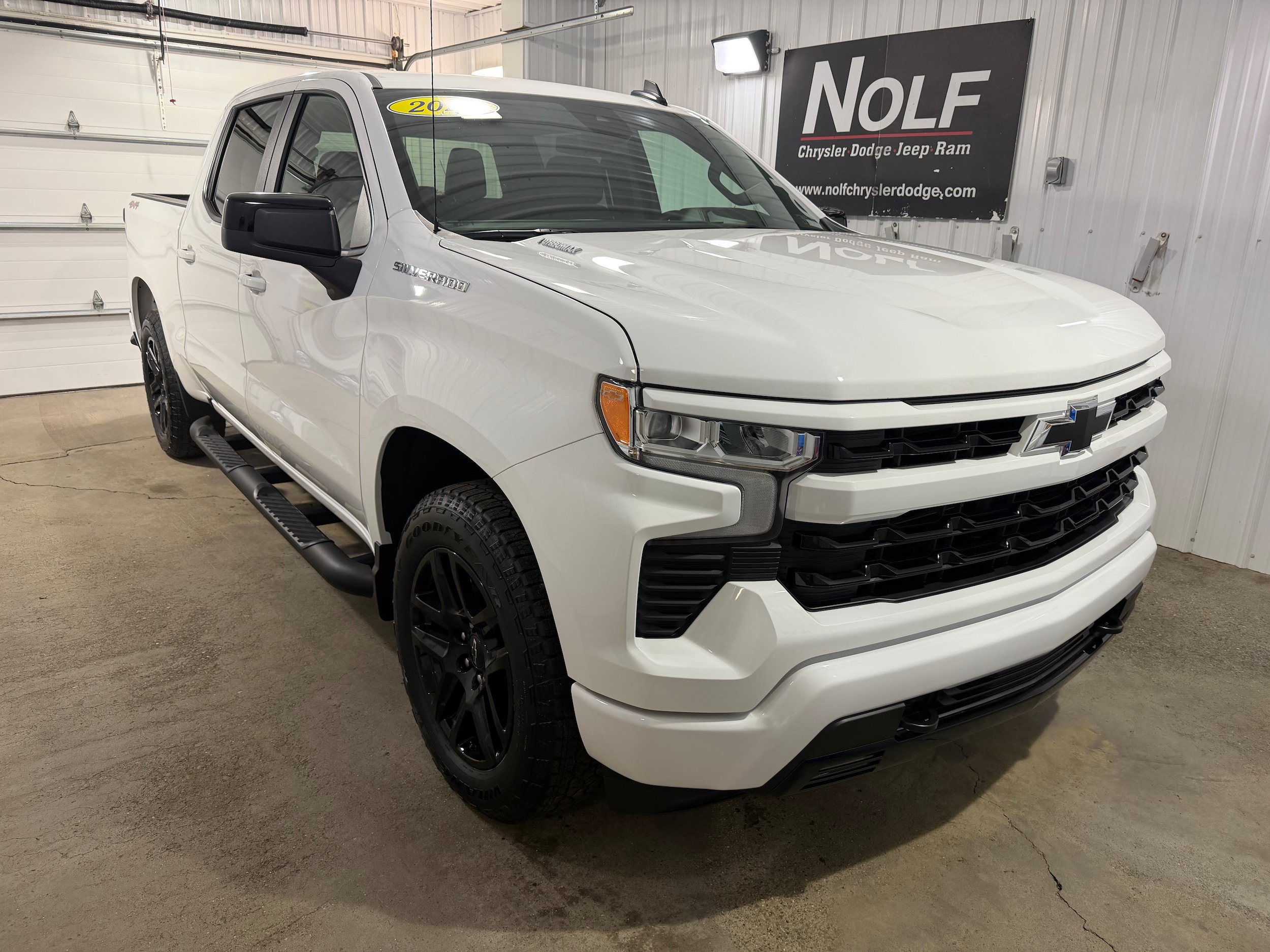 Used 2026 Chevrolet Silverado 1500 RST w/ RST Select Package AWD/4WD image 2