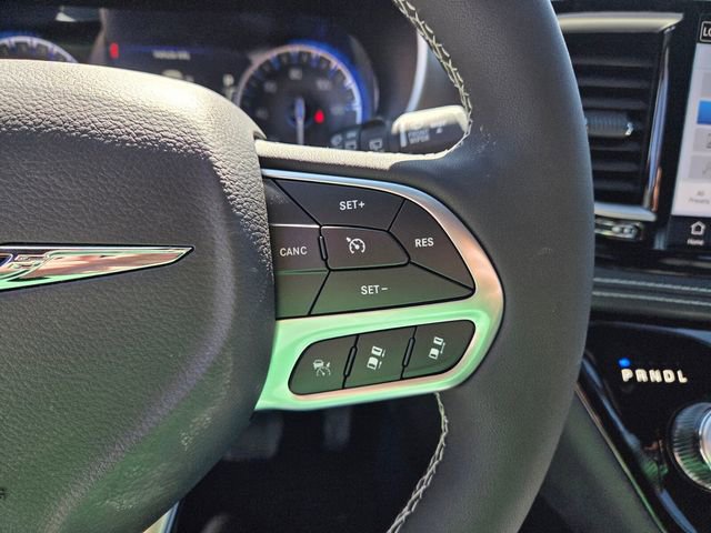 New 2026 Chrysler Pacifica Select FWD image 30