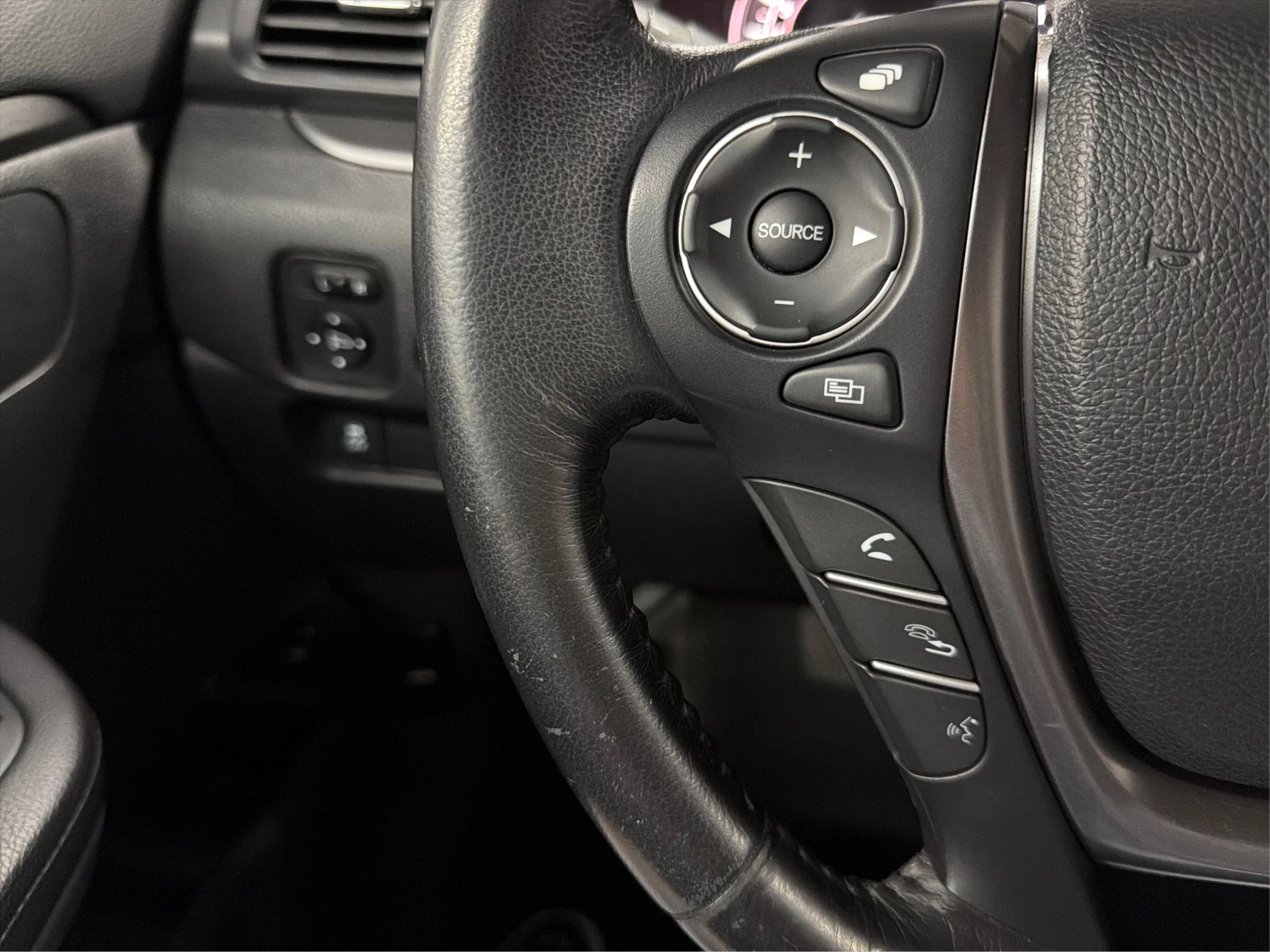 Used 2018 Honda Pilot EX-L image 25