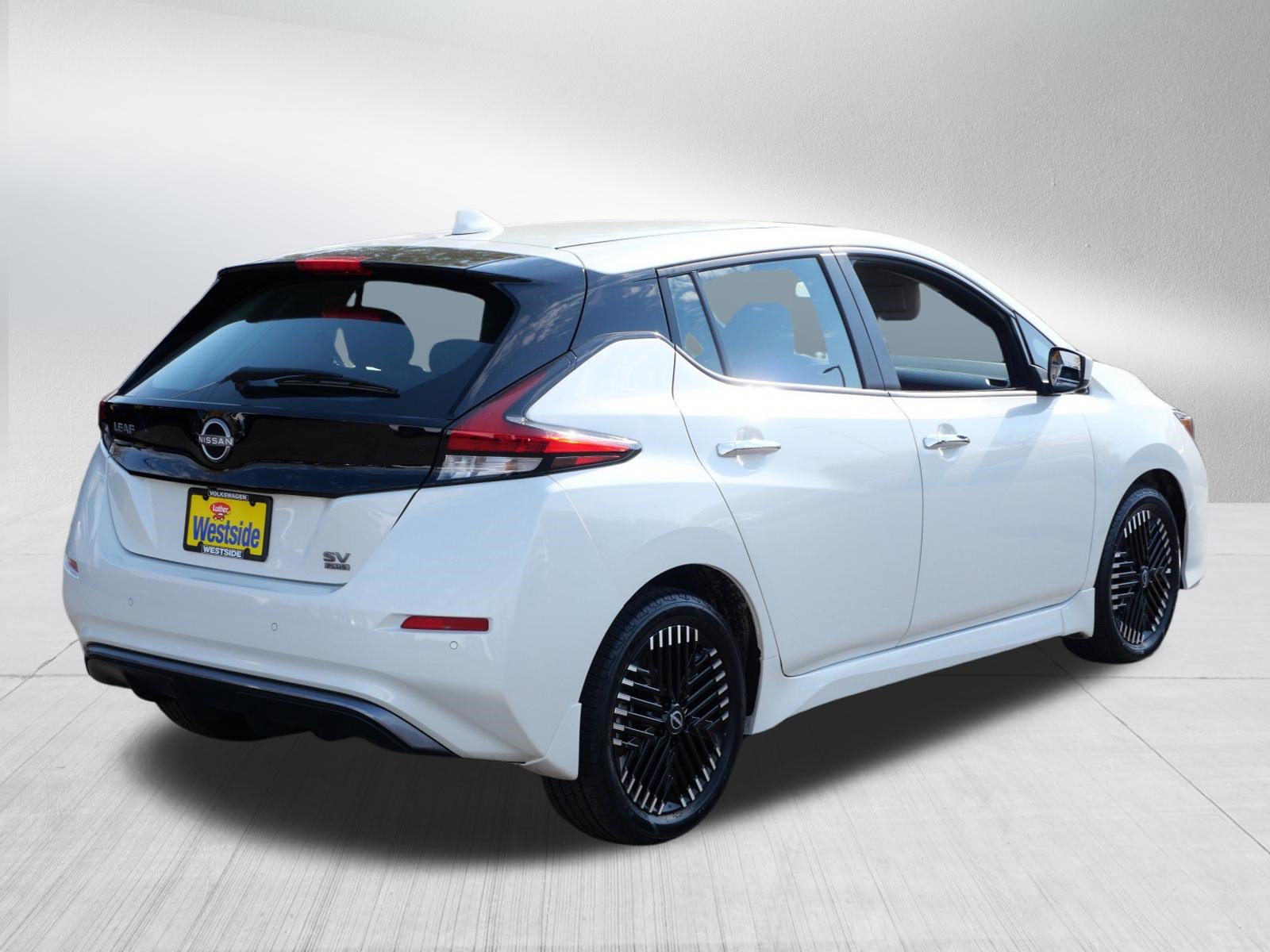 Used 2025 Nissan Leaf SV Plus FWD image 6