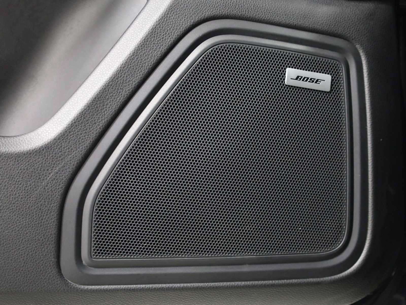 Used 2020 Porsche Macan AWD/4WD image 17