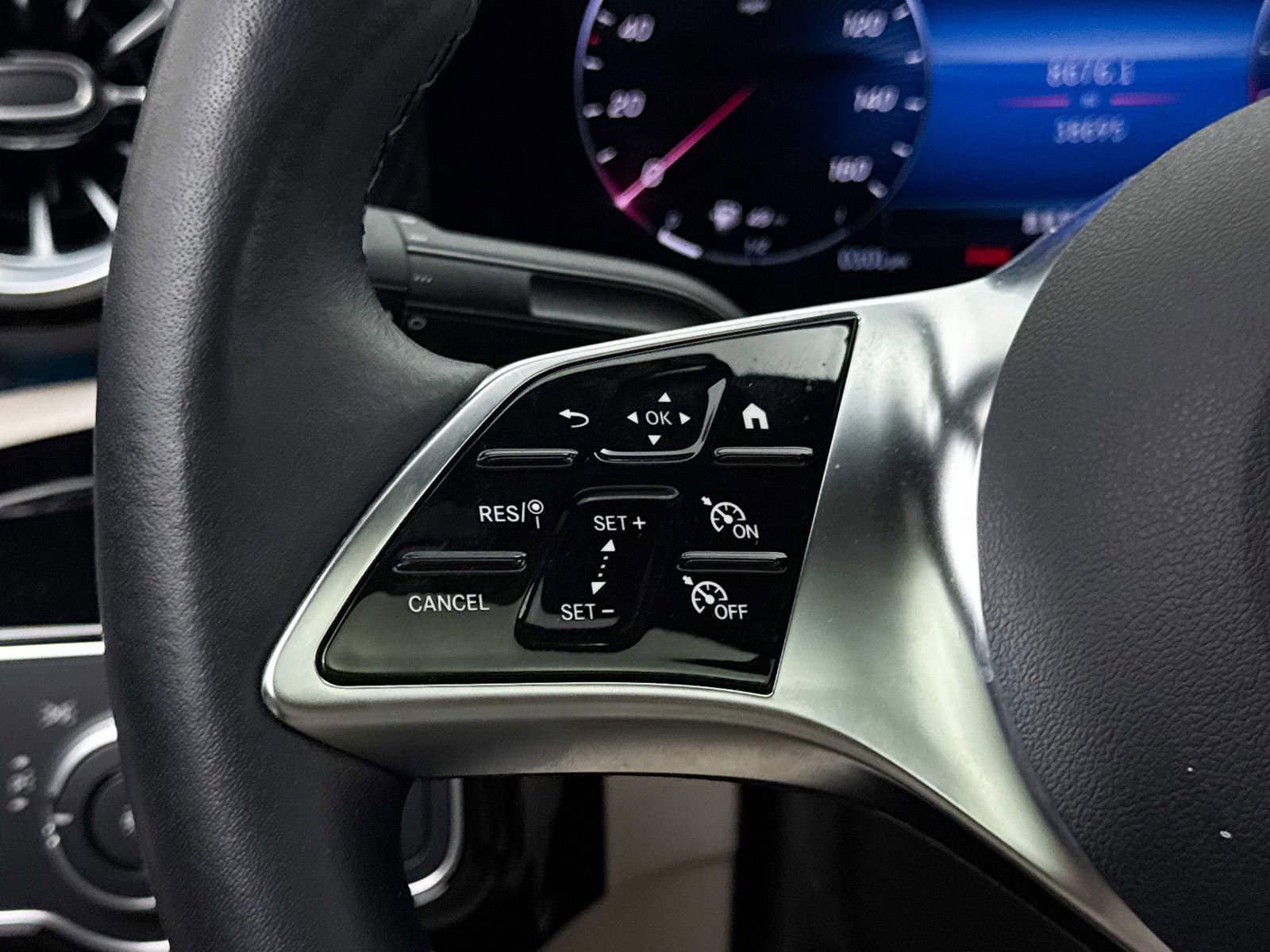 Used 2024 Mercedes-Benz CLA 250 4MATIC image 32