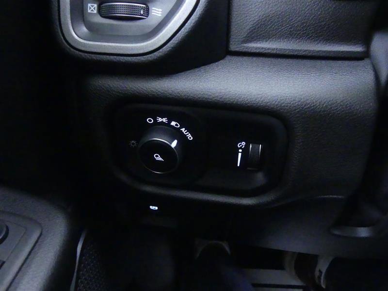 Used 2024 RAM 1500 Tradesman image 17