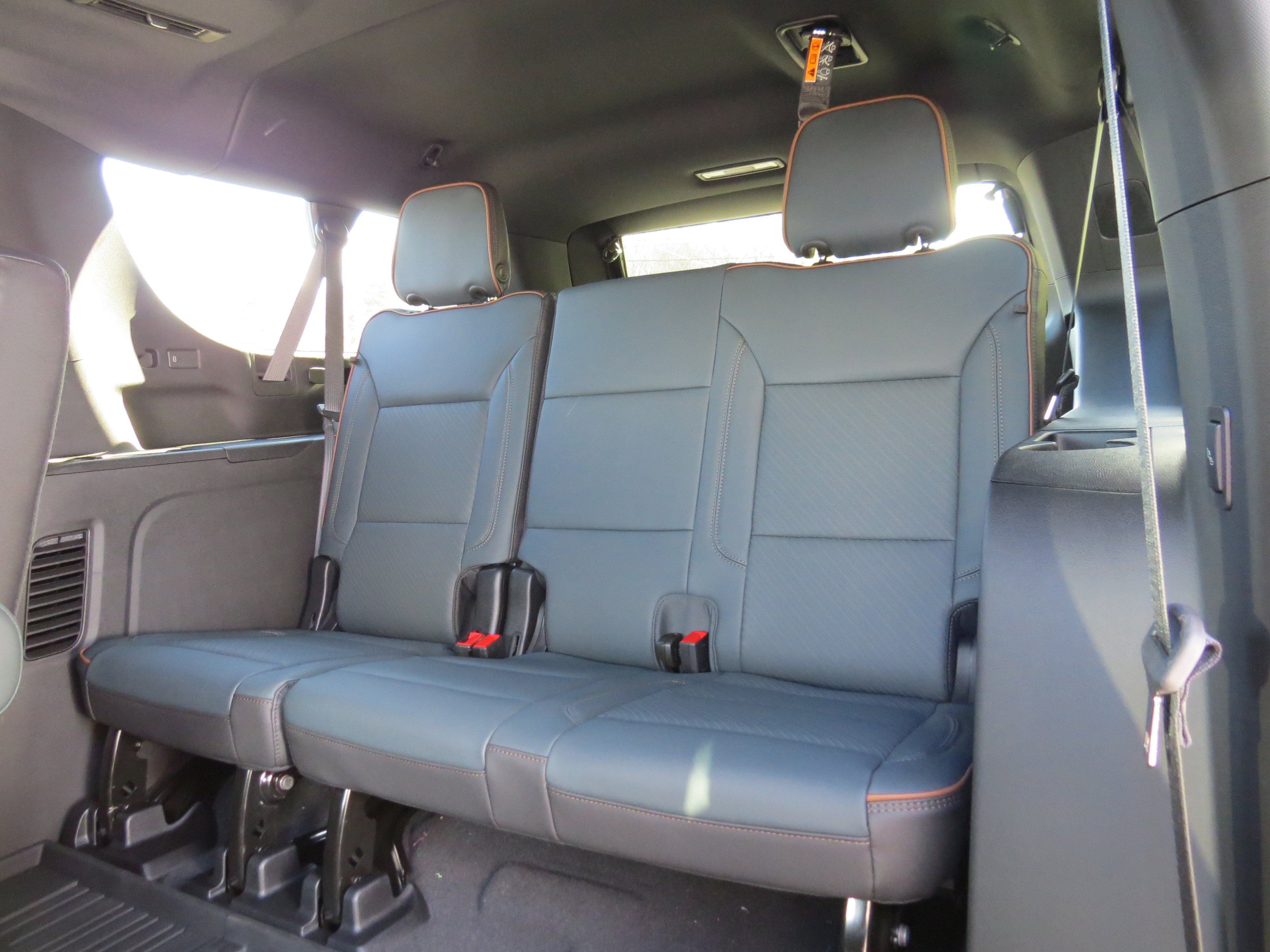 New 2026 GMC Yukon XL AT4 w/ AT4 Premium Package image 17