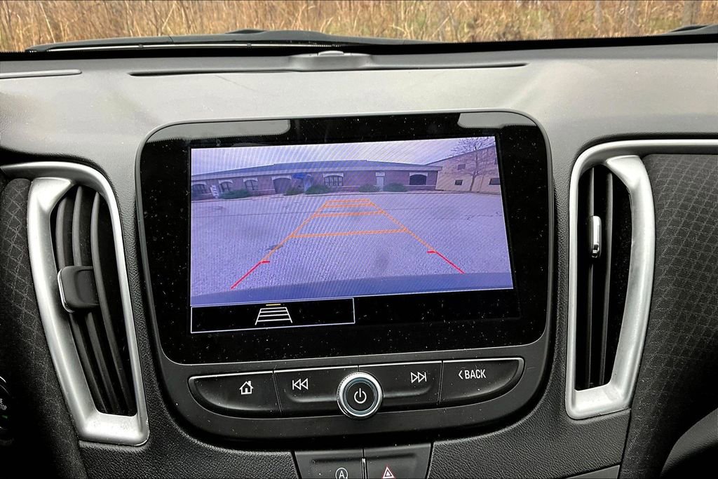 Used 2024 Chevrolet Malibu LT image 14