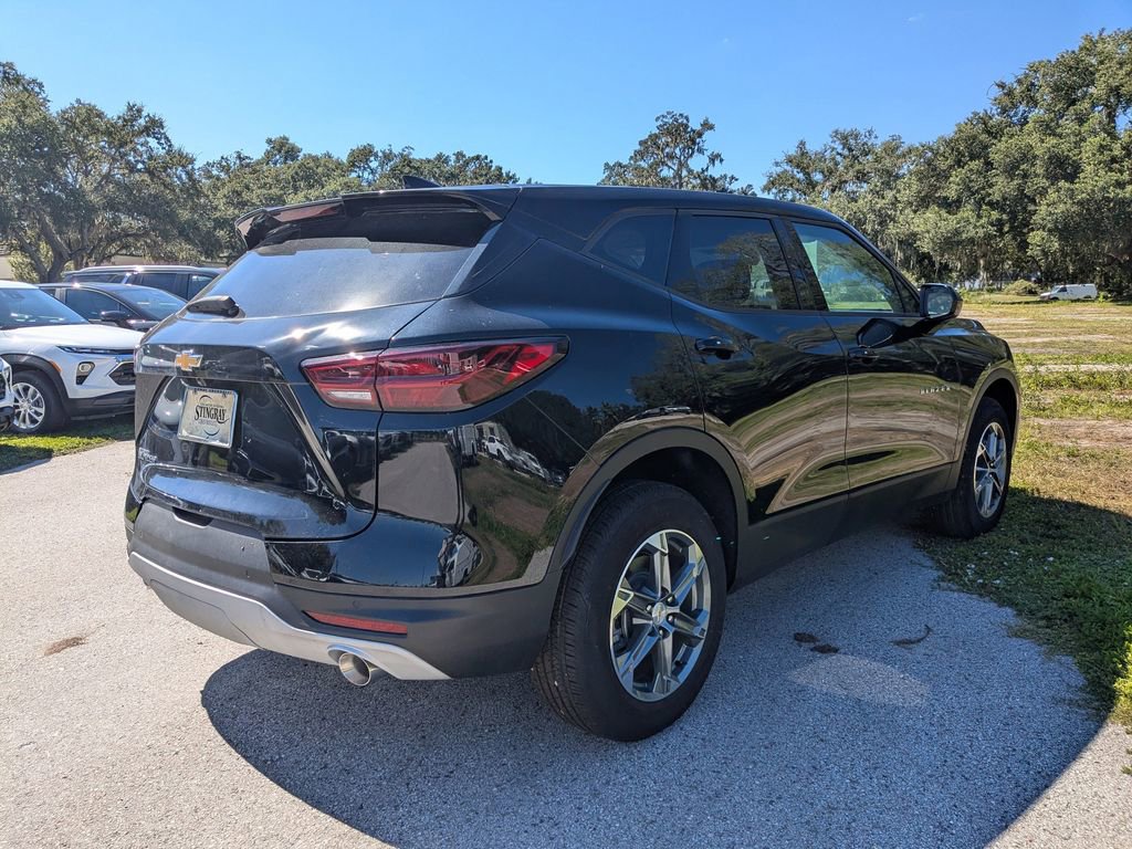 New 2024 Chevrolet Blazer LT w/ Driver Confidence Package image 21