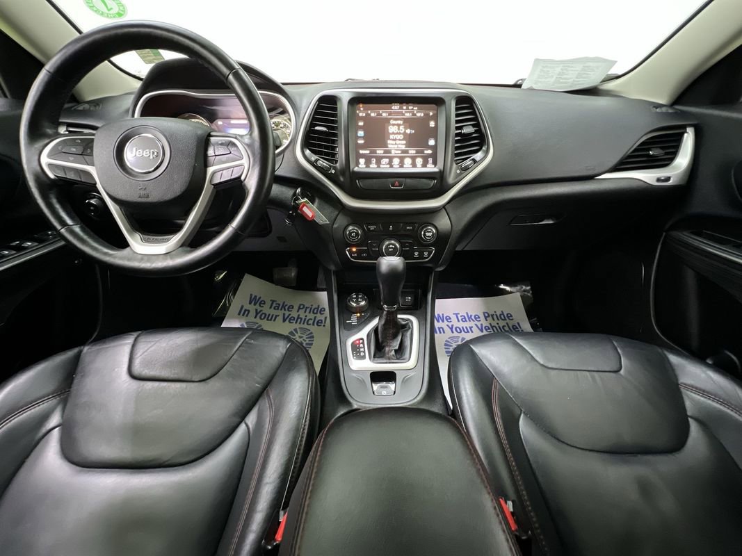 Used 2014 Jeep Cherokee Trailhawk w/ Leather Interior Group AWD/4WD image 19