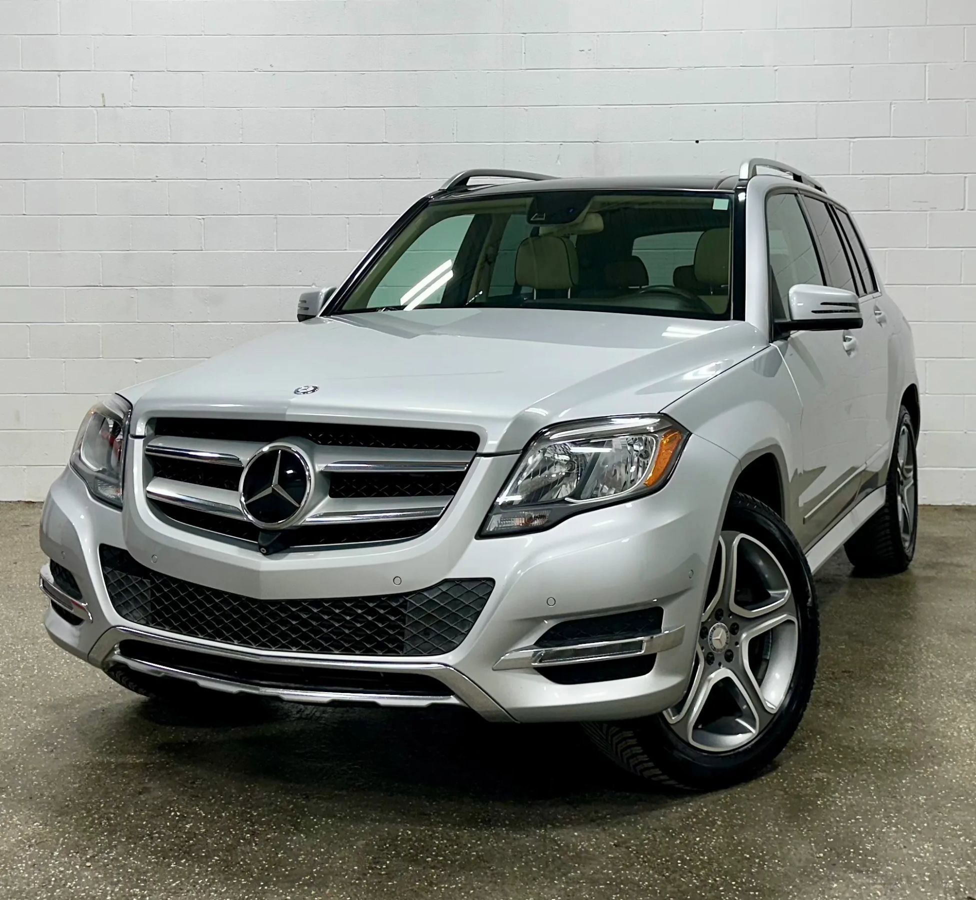 Used 2014 Mercedes-Benz GLK 250 BlueTEC 4MATIC image 11