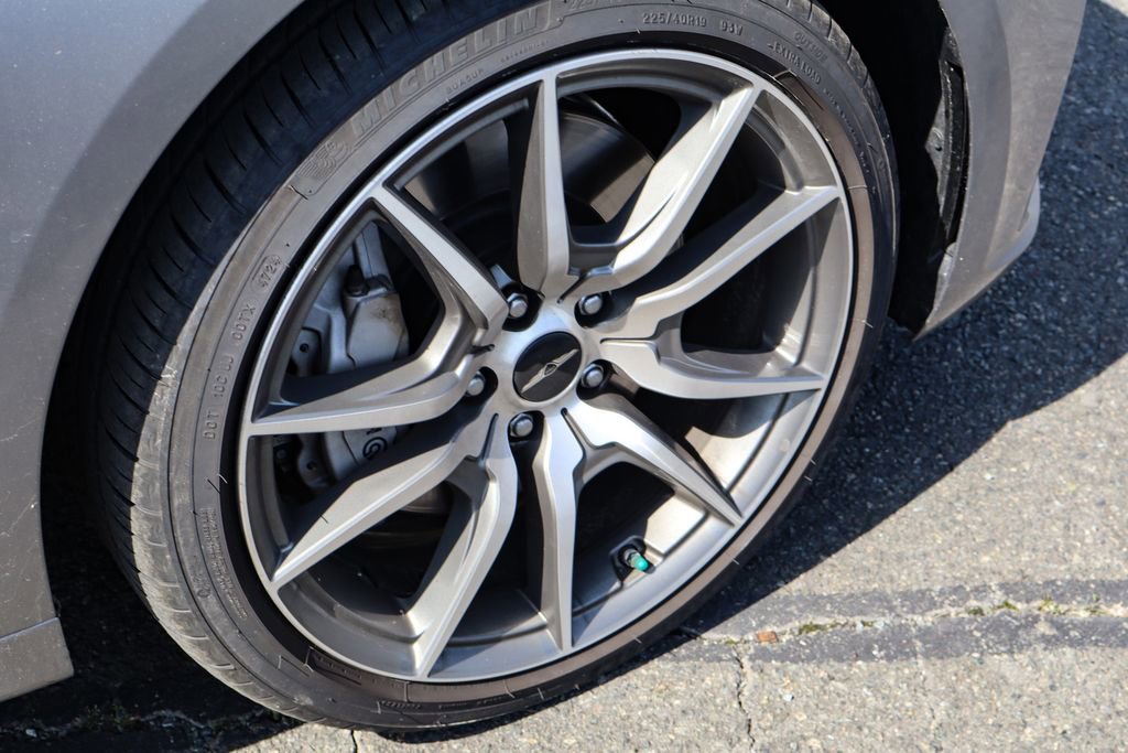 Used 2026 Genesis G70 2.5T image 40