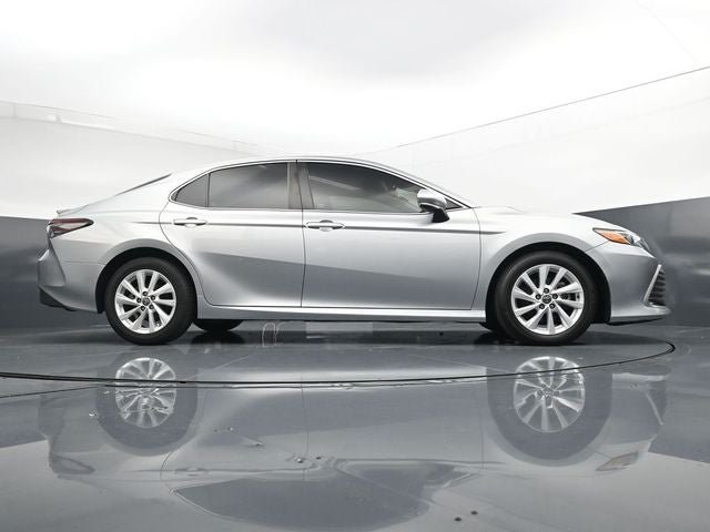 Used 2023 Toyota Camry LE w/ Convenience Package FWD image 34