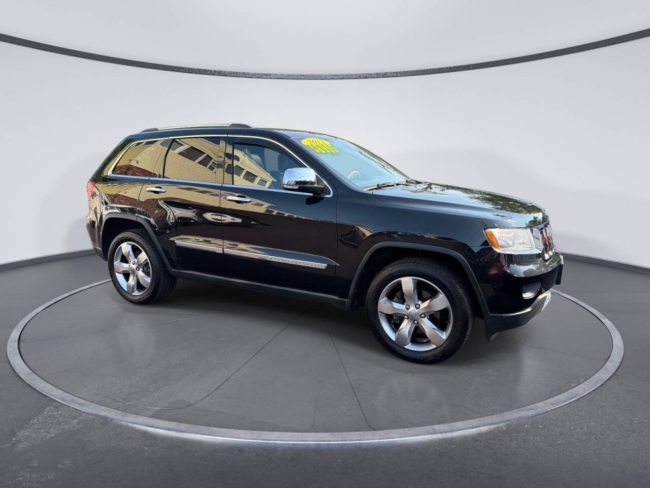 Used 2012 Jeep Grand Cherokee Overland AWD/4WD image 6
