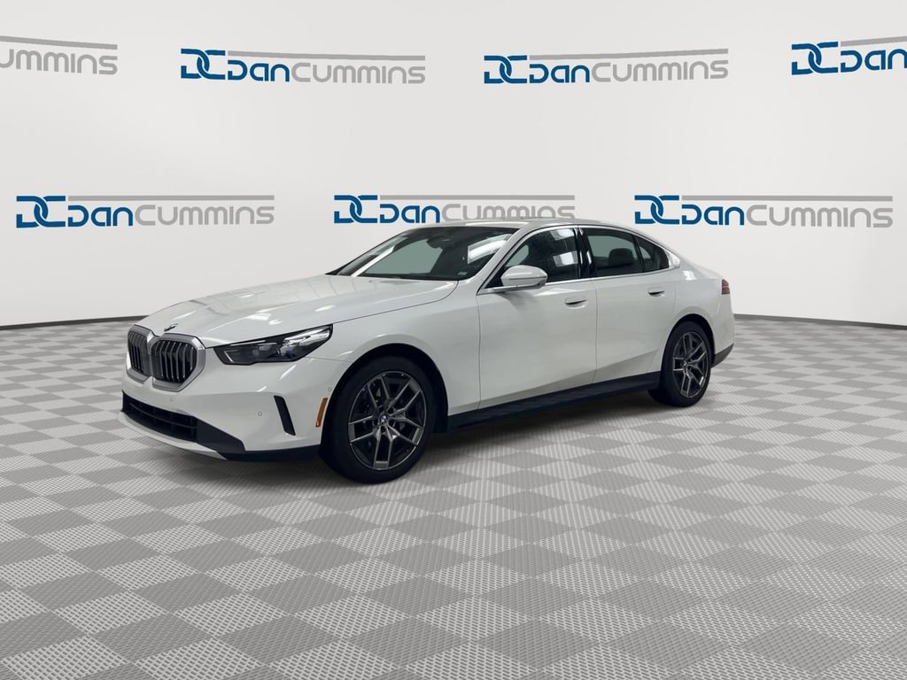 Used 2026 BMW 530i RWD image 4