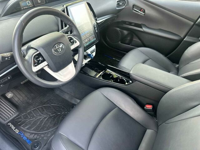 Used 2019 Toyota Prius Prime Premium image 11