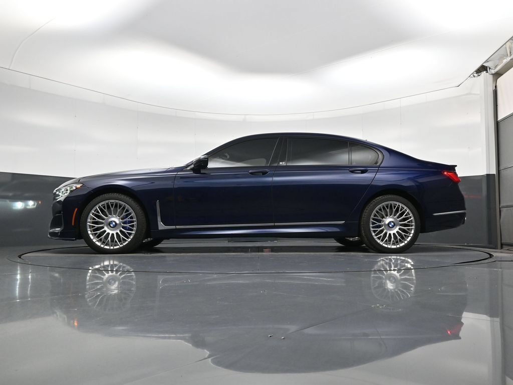 Used 2022 BMW ALPINA B7 xDrive AWD/4WD image 26