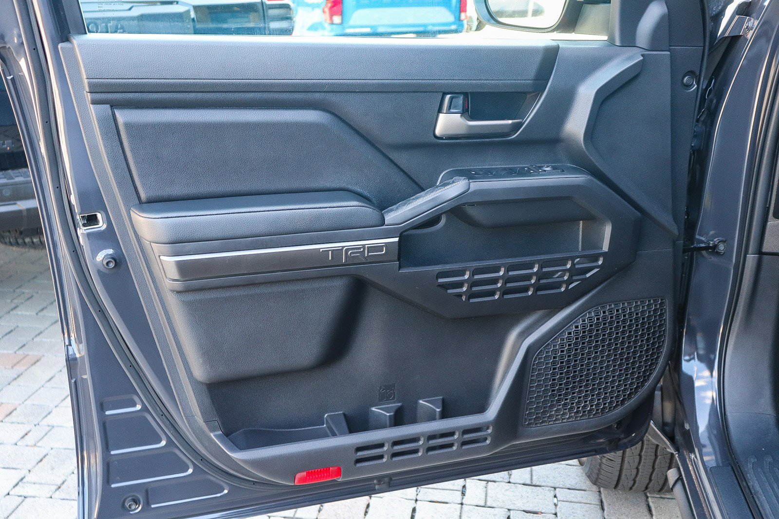 Used 2025 Toyota Tacoma TRD Sport image 22