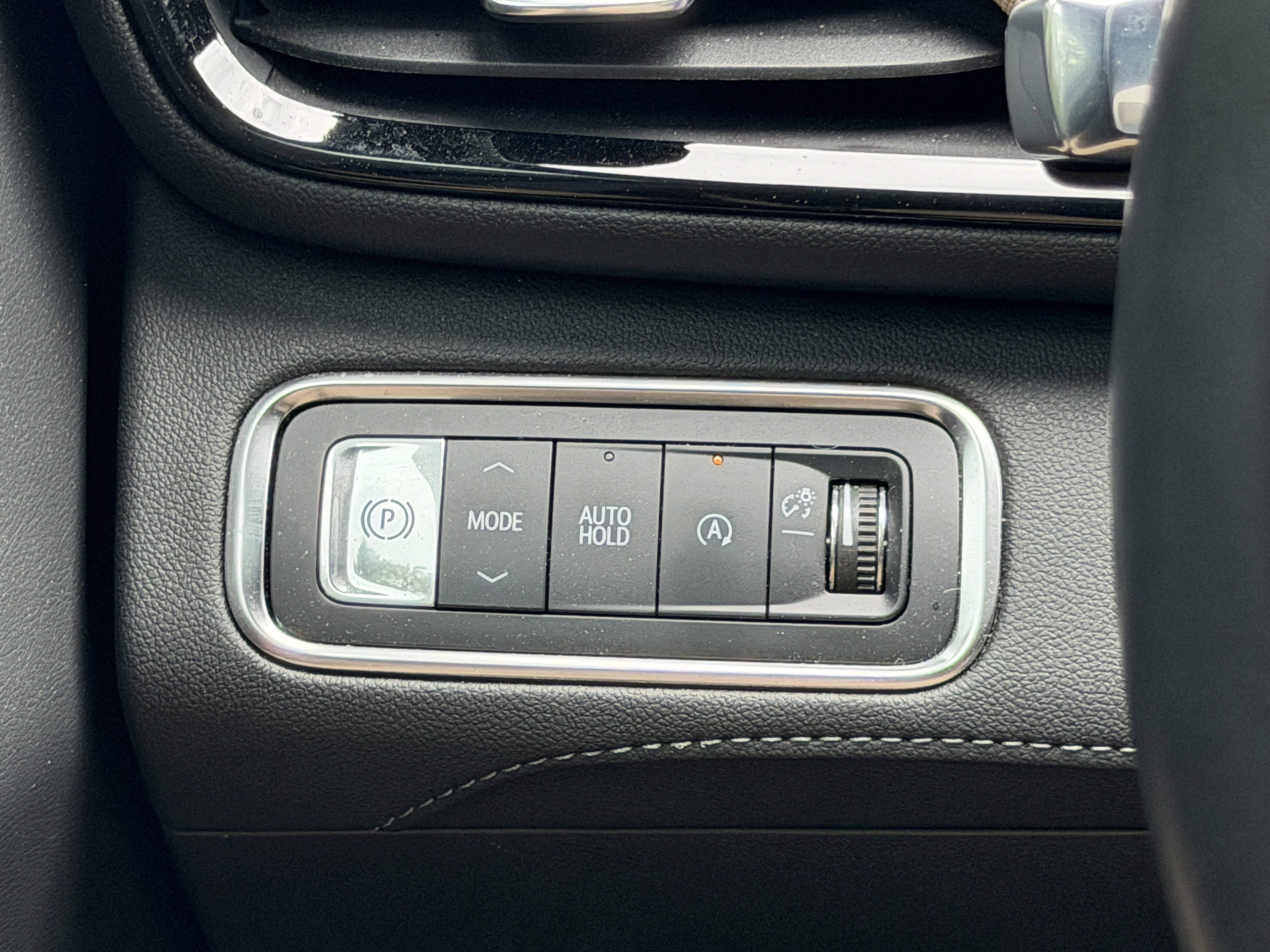Used 2026 Buick Enclave Preferred w/ Power Package FWD image 3