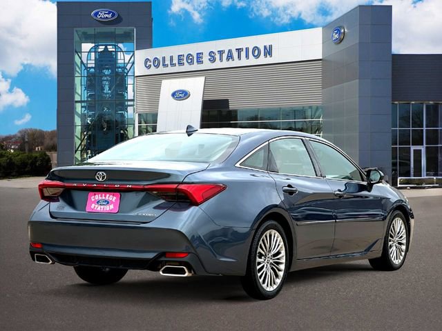 Used 2021 Toyota Avalon Limited FWD image 4