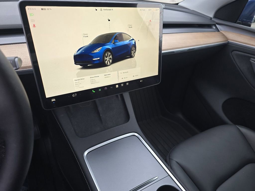 Used 2024 Tesla Model Y Long Range image 25